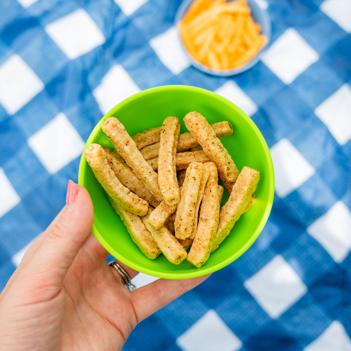 Jackson's Super Veggie Straws perfect for picnics. Seed oil free snack, cooked in avocado oil. Parent approved snacks kids love.